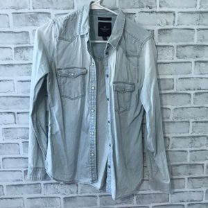 American Eagle button up